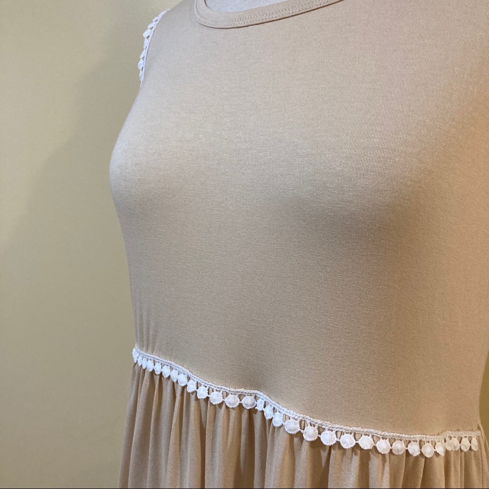 Crochet Lace High Low Sleeveless Babydoll Tunic - Picture 2 of 3